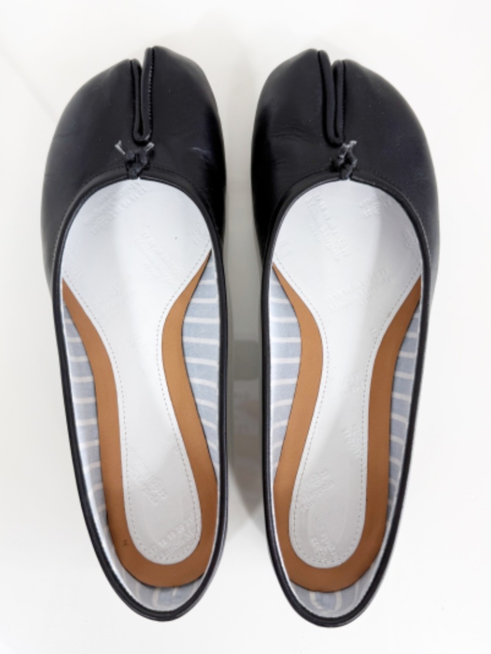 Maison Margiela Black Leather Tabi Flats - Picture 3 of 9